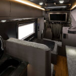 【画像】“今までに見たことがない”キャンピングカー『KATANA』を世界初公開！　ジャパンキャンピングカーショー2026で7車種新型モデル一挙デビュー 〜 画像1