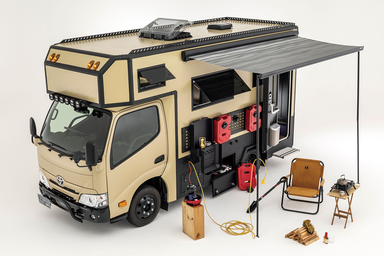 “今までに見たことがない”キャンピングカー『KATANA』を世界初公開！　ジャパンキャンピングカーショー2026で7車種新型モデル一挙デビュー