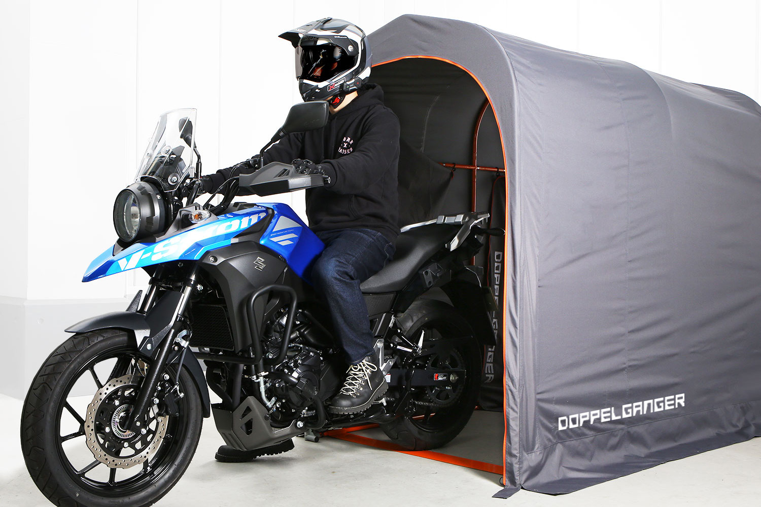 ドッペルギャンガーがバイクガレージ「DCC539」シリーズをマイチェン！　前後の高低差を活かした自然換気構造で熱と湿気が籠らない