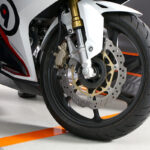 【画像】ドッペルギャンガーがバイクガレージ「DCC539」シリーズをマイチェン！　前後の高低差を活かした自然換気構造で熱と湿気が籠らない 〜 画像1