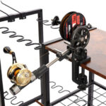 【画像】釣り部屋は“しまう場所”じゃない！　収納を「ベースキャンプ」に変えるDRESSの「一体型キャスターラック」がもたらす新発想 〜 画像1