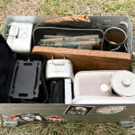 【画像】手のひらサイズなのに本格派！　高さ16cmの極小アイロンストーブ『INEAST』がキャンプや車中泊で活躍必至 〜 画像1