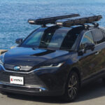 【画像】ロッドホルダーに“漆黒”のハイエンドモデルが登場！　2026年フィッシングショーで注目すべき「最新車載ギア」の全貌とは 〜 画像1