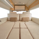 【画像】「RVランド×blocco」が贈る！　キャンピングカーに“極上のソファ”という革命をもたらす 〜 画像1