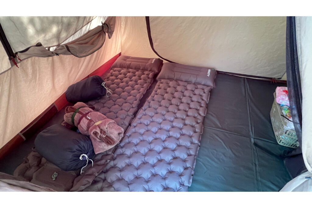 テント内でマットを使用