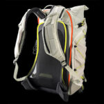 【画像】機材が「軽く」感じる？　「PGYTECH OnePro Ultralight Backpack」がプロの過酷な撮影現場を救う 〜 画像1