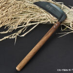 【画像】燕三条の職人魂が「米づくり」と共鳴！　村の鍛冶屋×『天穂のサクナヒメ』限定コラボが実現 〜 画像1