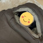 【画像】布団を重ねても寒い理由は“頭部の露出”にあり！　寝袋のノウハウで「隙間風」を断つ、冬の快眠への新回答 〜 画像1