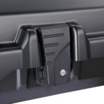 【画像】「デュアル積載」で屋根の可能性を最大化！　スクエアデザインの機能美と長尺スキーも飲み込む実用性を両立する 〜 画像1