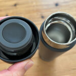 【画像】ニトリで買った超保温ボトルが大正解！　山ごはんに早朝入れた熱湯で「カップ麺」と「おにぎり」と「珈琲」でホッカホカ 〜 画像1