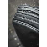 【画像】歩く自由を取り戻す！　800gの超軽量×防水本革バックパック「THE Walker」が変える大人の移動スタイル 〜 画像1