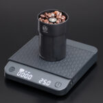 【画像】アウトドアでも一切の妥協ナシ！　挽きたてを楽しめる「コーヒーグラインダー」の実力 〜 画像1