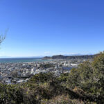 【画像】鎌倉・八雲神社から祇園山へ、標高60mのミニハイクで富士山を拝む 〜 画像1