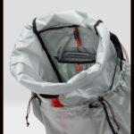 【画像】軽さと背負い心地が両立！　30年の術を凝縮した老舗リュック「アラカザム／カザム」 〜 画像1