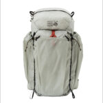 【画像】軽さと背負い心地が両立！　30年の術を凝縮した老舗リュック「アラカザム／カザム」 〜 画像1