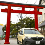 【画像】3列シートの「ルノー グランカングー」で葉山へ　観音開きドアを「特等席」に変える、海辺の大人な「チェアリング」が至福すぎた 〜 画像1