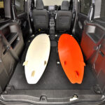 【画像】即日完売の限定7人乗りルノー「グランカングー」で行く湘南　村上春樹が愛した街で「チェアリング」と「江の島ハイク」を楽しむ大人旅 〜 画像1