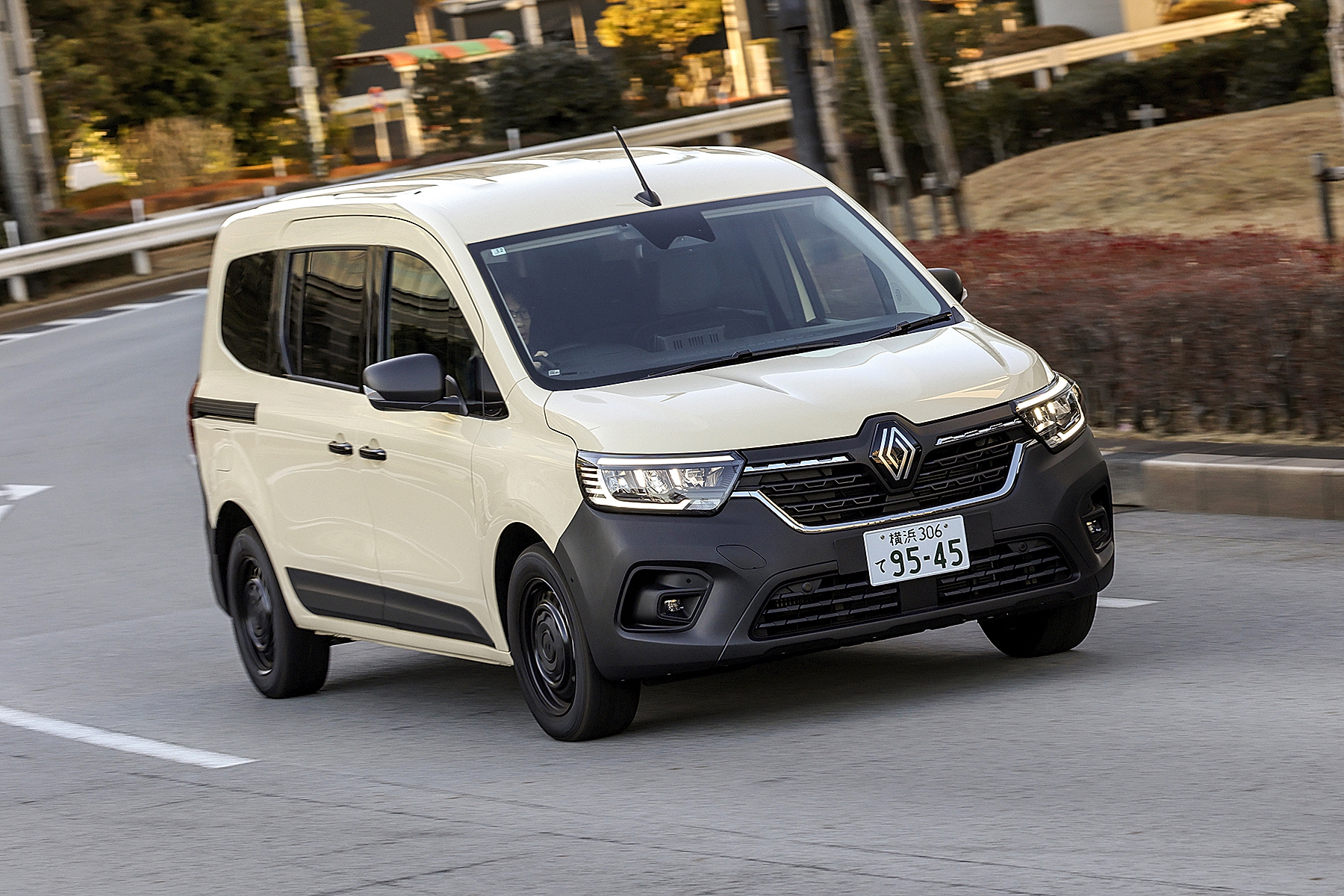 グランカングーの走行シーン