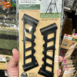 【画像】「鍛造ペグ」が100円の時代！　春のダイソーで見つけたキャンプギアおすすめ7選 〜 画像1