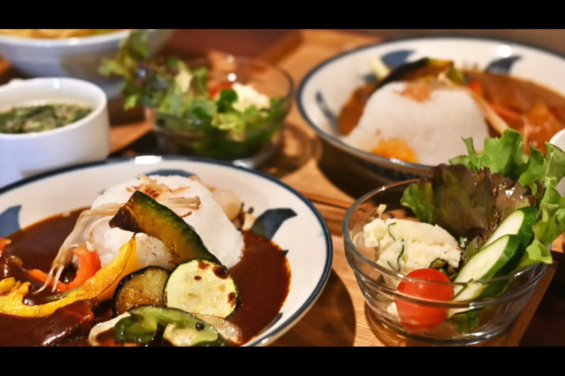 蓼科山のヒュッテで味わえるビーフカレー