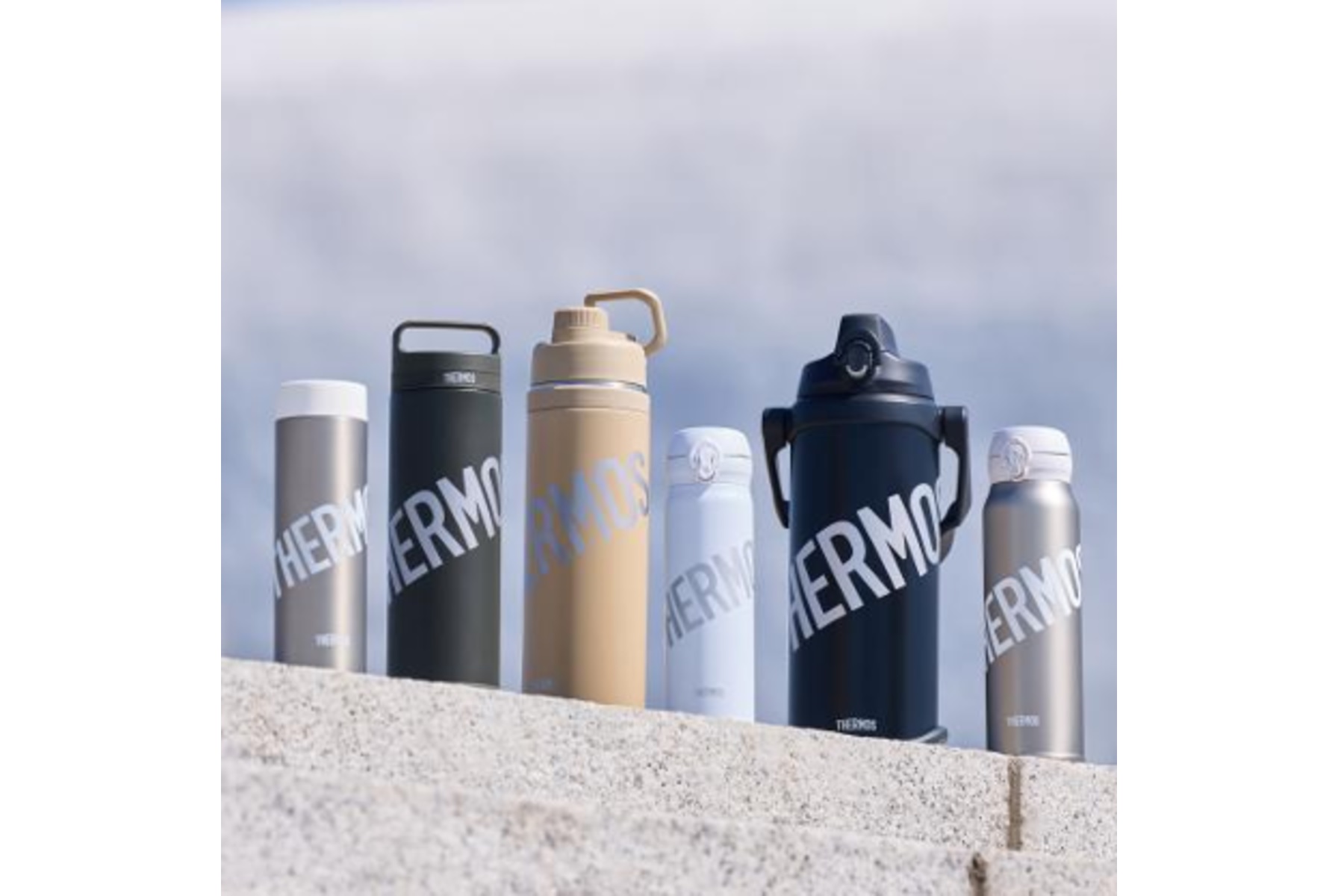 サーモス直営店と公式オンラインショップで限定販売されている「サーモス スタイリングシリーズ LOGO」のラインアップ