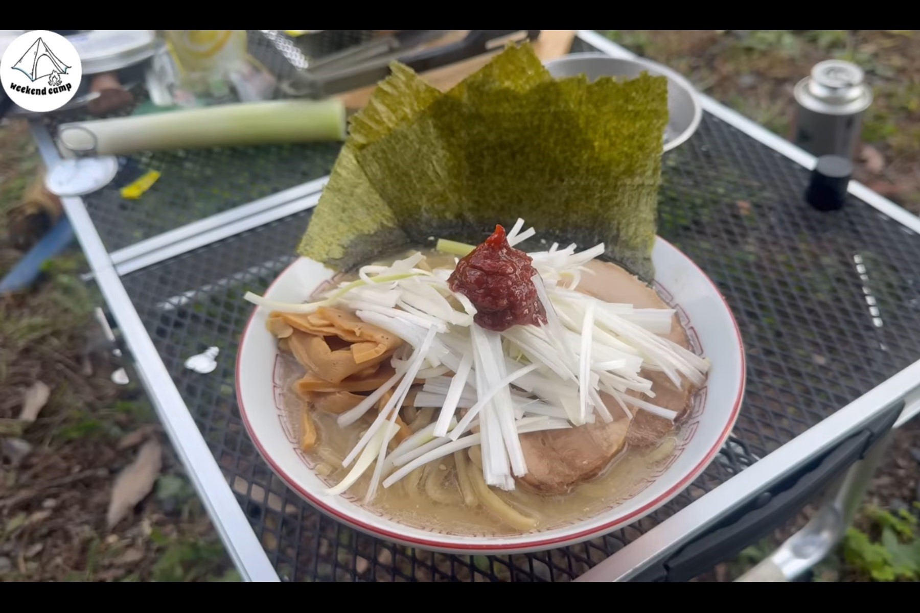 デイキャンプで作る「ラーメン山岡家」の味完全再現。りかさんが作り上げた渾身の一杯