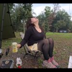 【画像】クマ出没からの急遽「山岡家の味完全再現」にデイキャンプで挑む猛者（女性）現る！ 〜 画像1