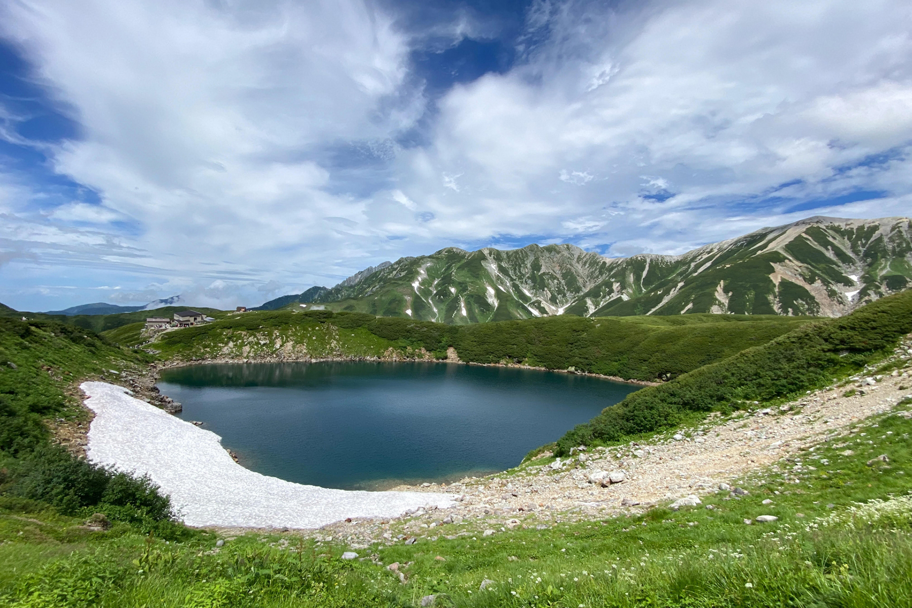 「一瞬で山が消えた?」 日本最大級の土砂災害「日本三大崩れ」に刻まれた驚異の歴史と現在
