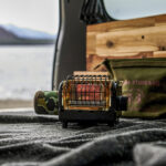 【画像】春の車中泊、朝晩の寒さに刺さる！　「CALMA STORE×GORDON MILLER」限定コラボヒーター登場 〜 画像1