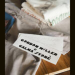 【画像】春の車中泊、朝晩の寒さに刺さる！　「CALMA STORE×GORDON MILLER」限定コラボヒーター登場 〜 画像1