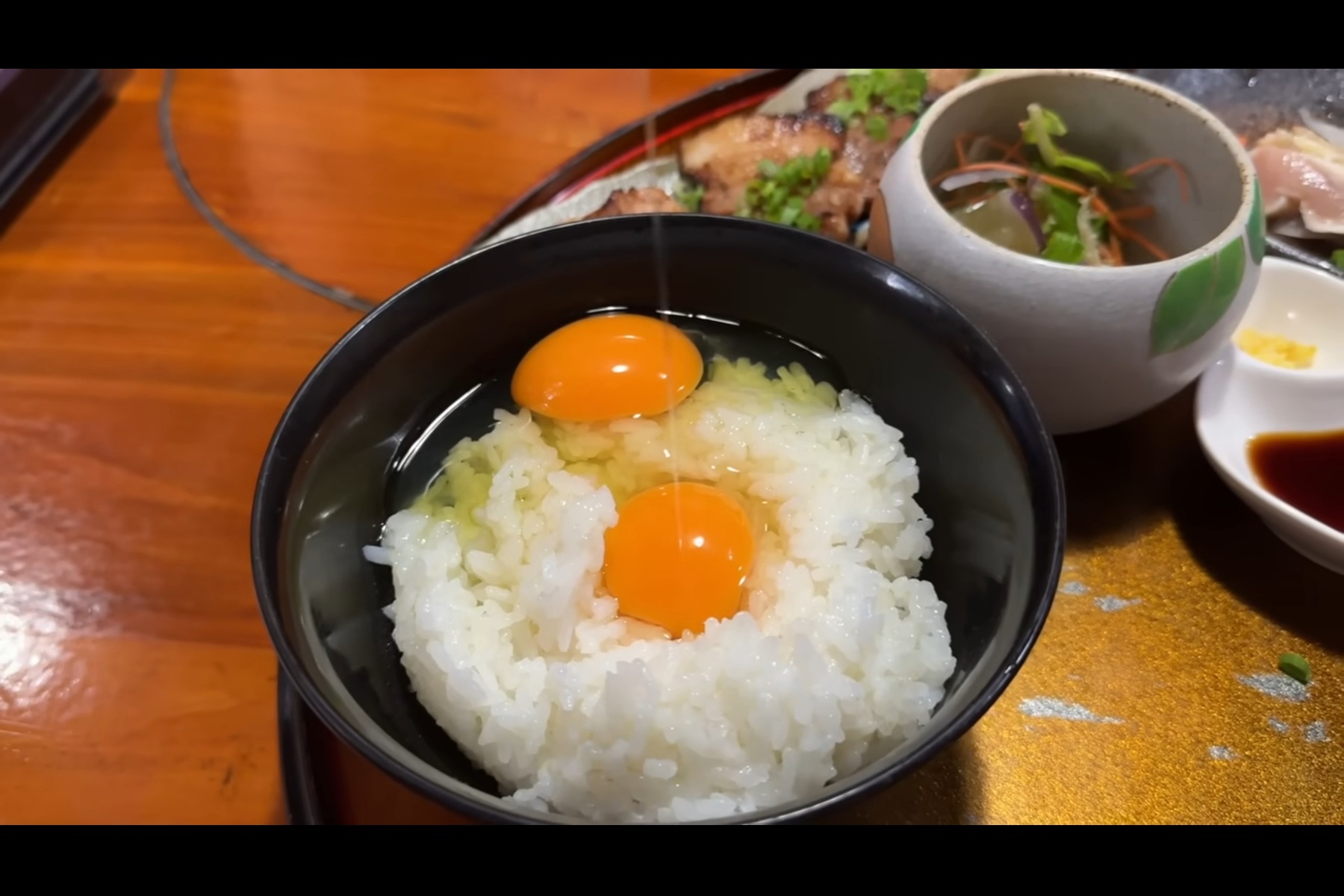 えびの高原のトレッキング後に食べた卵かけごはん