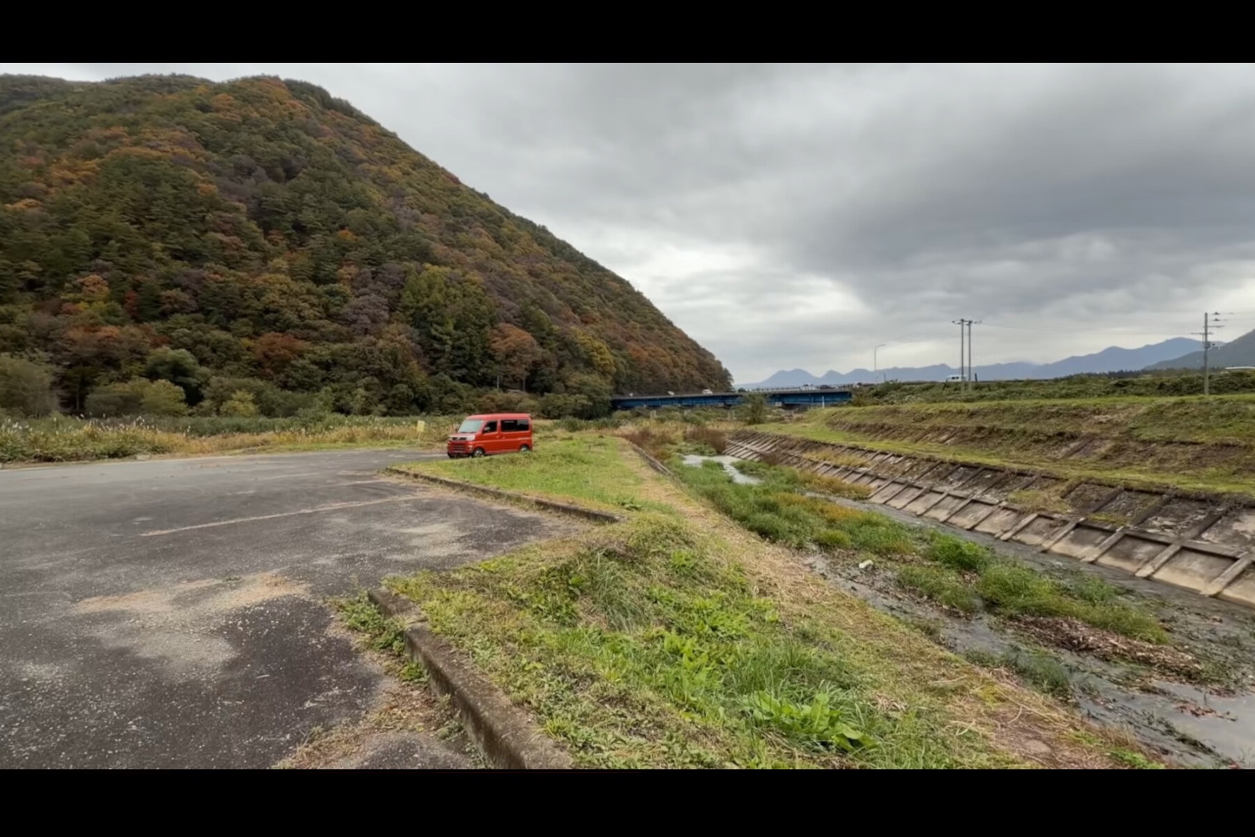ゲーム大好きYouTuber・Dentanさん。本日はここで車中泊しながらゲームに没頭です。