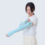 【画像】塗るより「通す」が効果的！　夏の虫よけ・日焼け・暑さ対策を3in1にしたアームカバー 〜 画像1