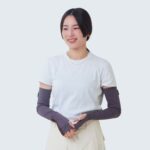 【画像】塗るより「通す」が効果的！　夏の虫よけ・日焼け・暑さ対策を3in1にしたアームカバー 〜 画像1