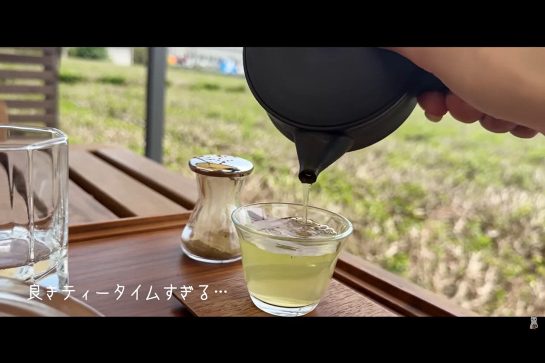 製茶所直営のカフェでひと休み