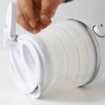 【画像】いまどき「ケトル」は高さ10cmに畳んで旅する時代！　機内持ち込み可でお湯漏れ防止機能も追加し衛生的 〜 画像1