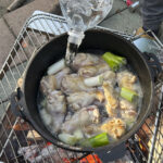 【画像】包丁もまな板もいらない！　師匠直伝「ダッチオーブン参鶏湯は」〆の鶏うどんまで旨かった 〜 画像1