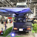 【画像】トラックで眠って遊ぶ！　普通免許で乗れる「いすゞ・エルフミオ」が常識を変える 〜 画像1