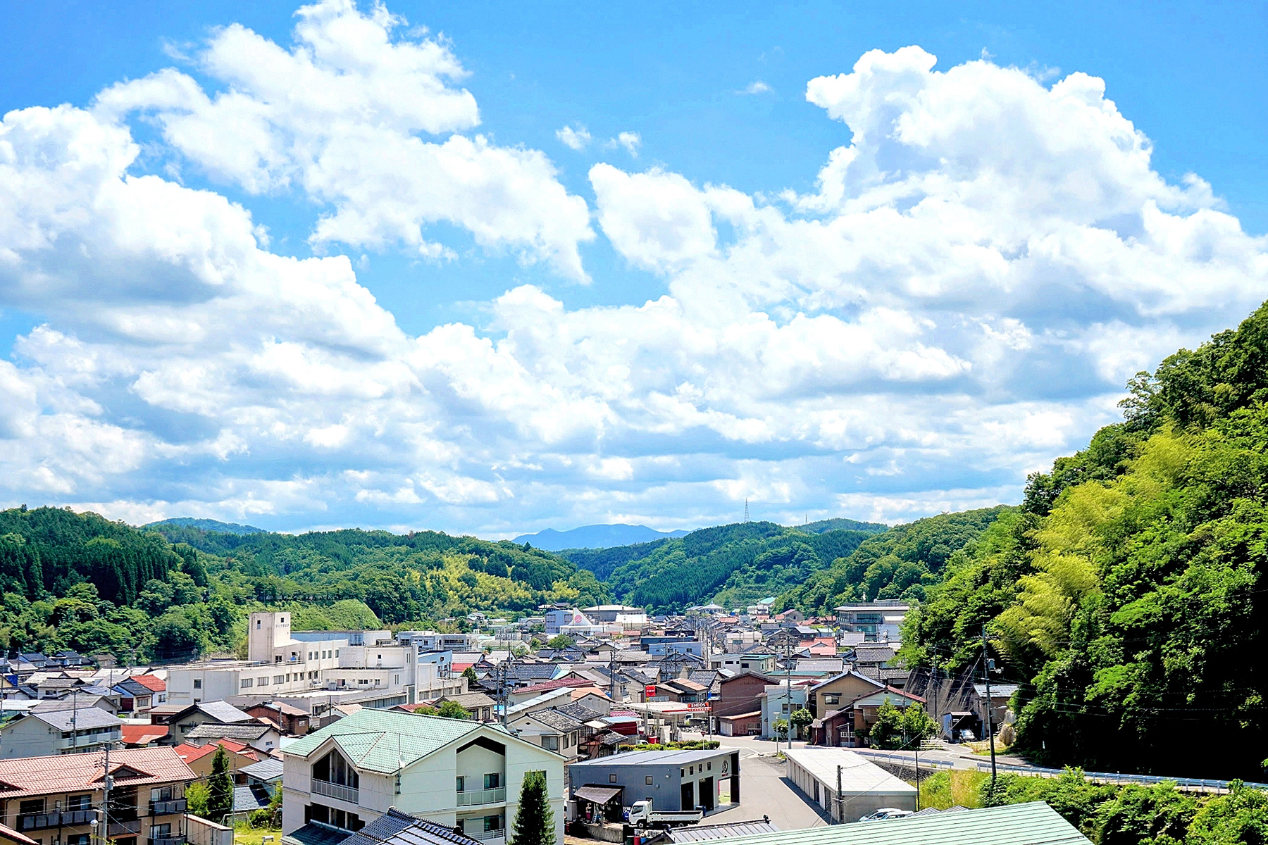 神話「ヤマタノオロチ」の舞台として知られる船通山山麓にある「斐乃上(ひのかみ)温泉」