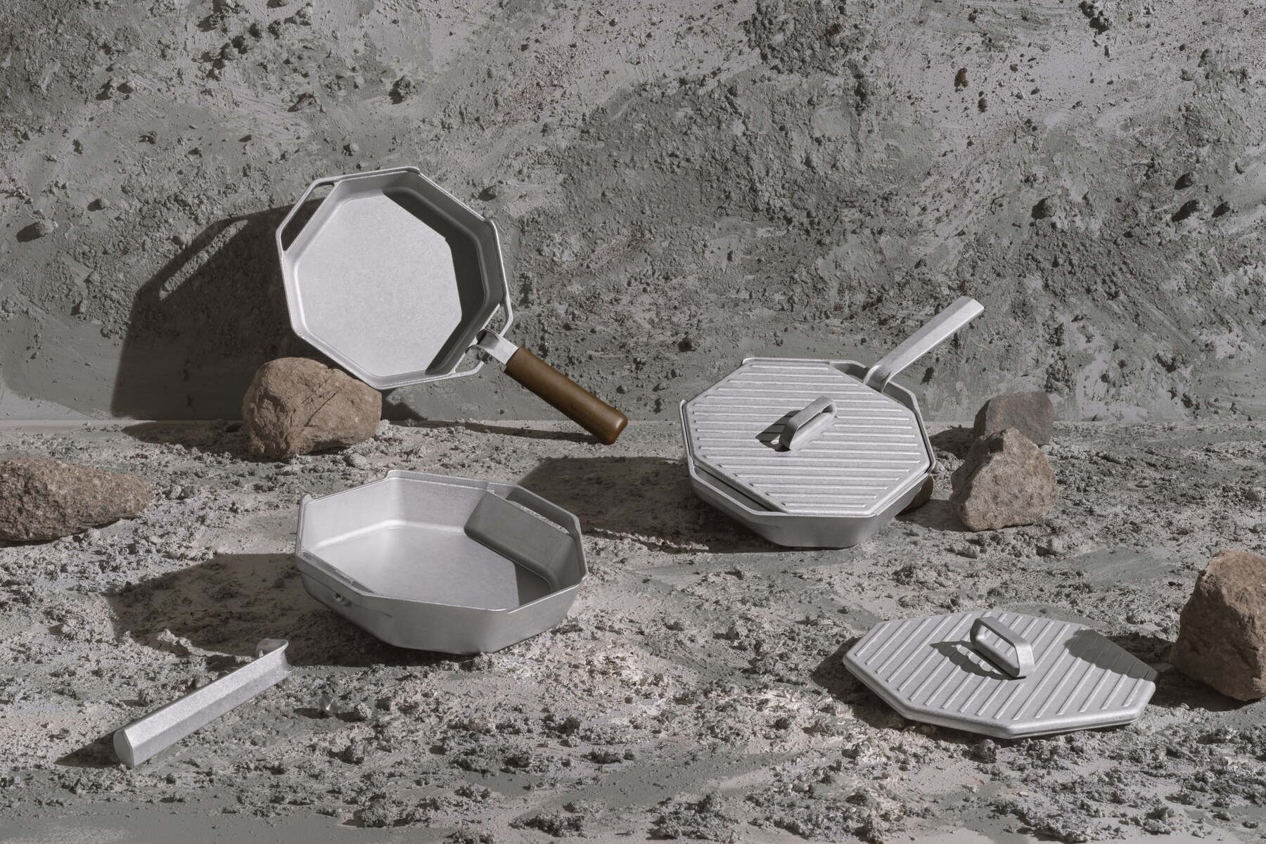 モザンビークの純アルミソテーパン「STEKA PAN」と専用蓋の「STEKA LID」