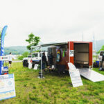【画像】見渡す限りジムニーが1700台！　クリエイターの熱気がスズキまで動かした過去最大の祭典 〜 画像1