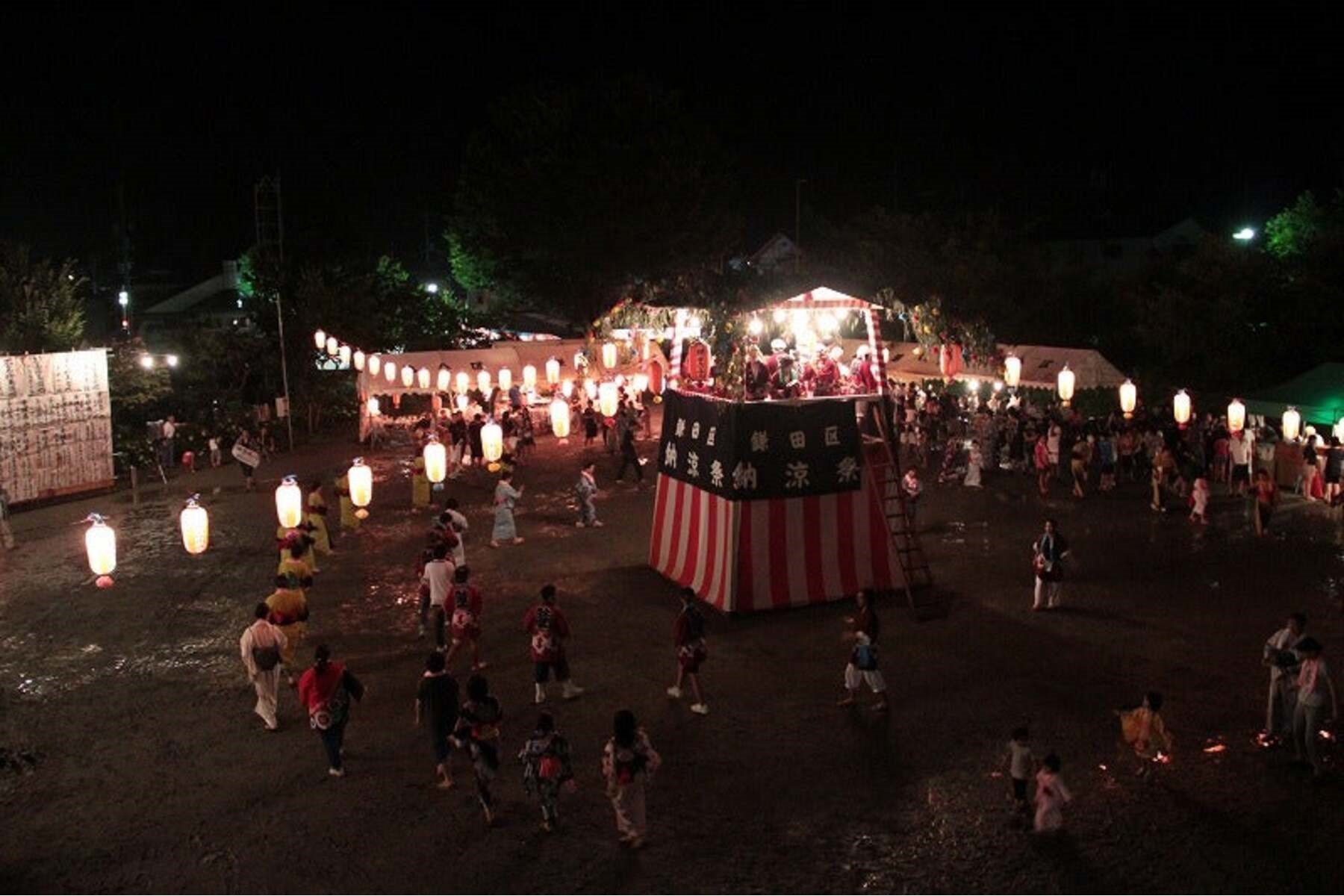 道の駅尾瀬かたしなにて行われる「納涼盆踊り大会」