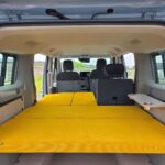【画像】騒音ゼロで年中快適！　車中泊ベースに注目の最新EV「Kia PV5」専用ベッドキット登場 〜 画像1