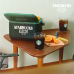 【画像】スタバとビームスのコラボ第4弾！ アウトドアブランド「コールマン」の別注モデルが登場 〜 画像1