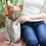 【画像】2in1でドリンクと荷物をひとまとめ！　ワンオペ外出の救世主「2層クーラートート」が優秀 〜 画像1