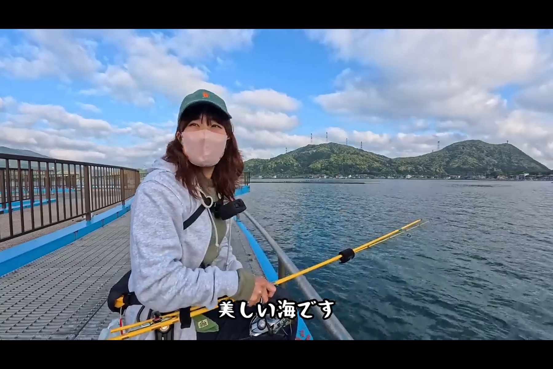 あかぐり海釣公園で投げ釣りを楽しむYouTuberバチ抜けさん