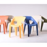 【画像】おうちテラスをカフェ風に！　片手で運べる約2.6kgのガーデンチェア「sole」全6色展開 〜 画像1