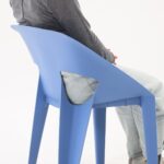 【画像】おうちテラスをカフェ風に！　片手で運べる約2.6kgのガーデンチェア「sole」全6色展開 〜 画像1