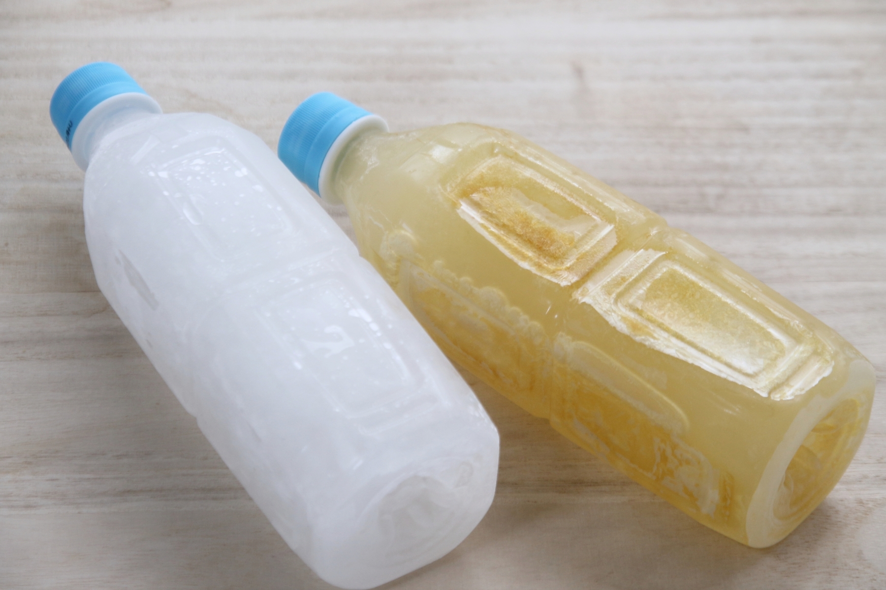 凍らせたペットボトル飲料
