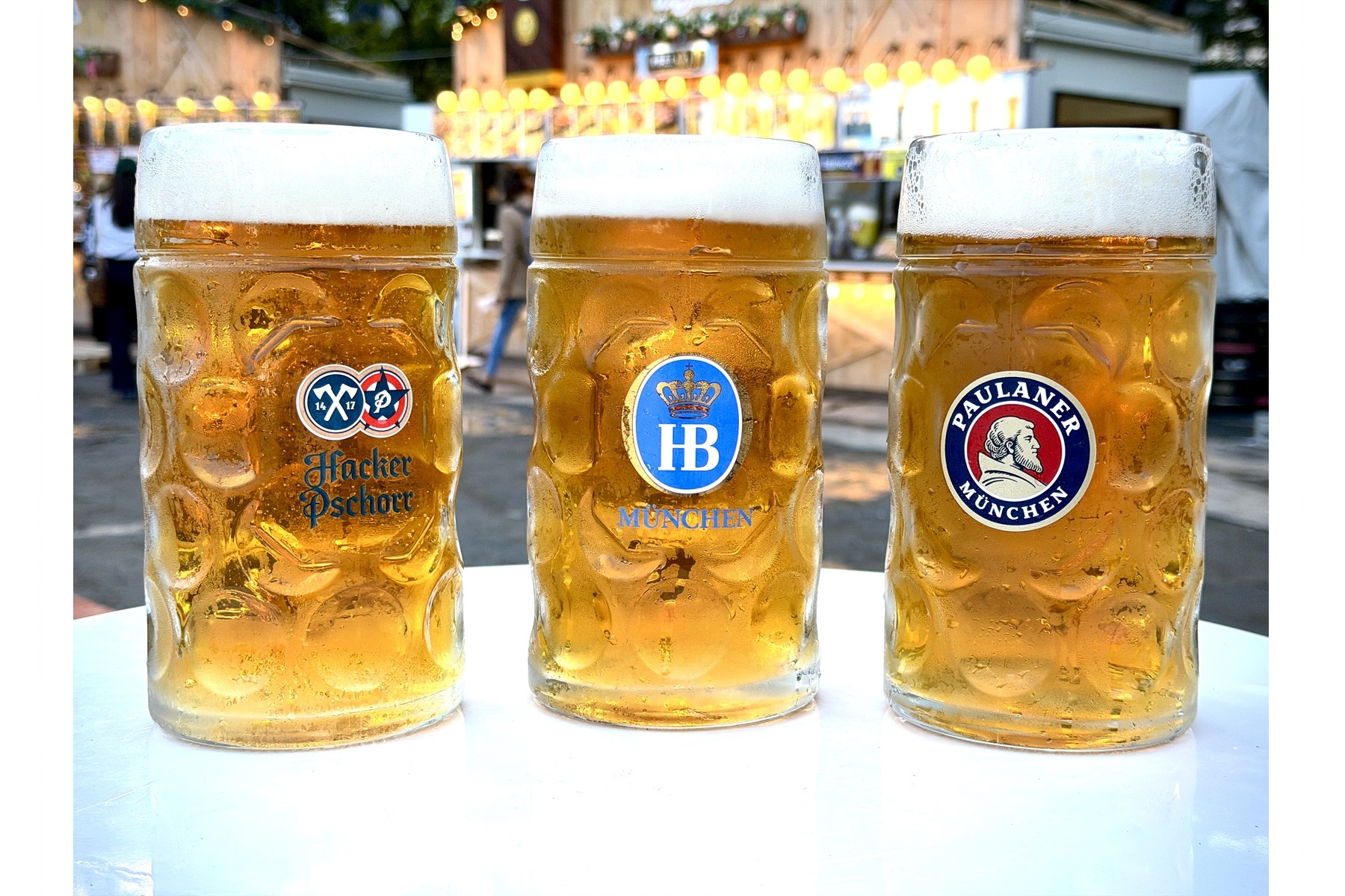 ドイツビール3種 左からハッカー・プショール、ホフブロイ、パウラーナー